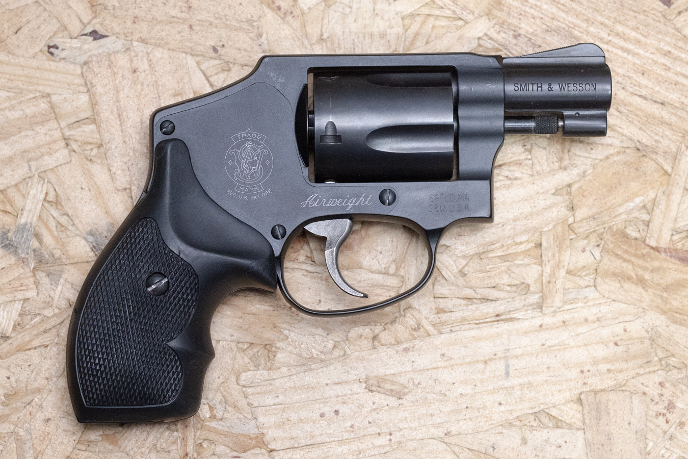 SMITH AND WESSON 442 Airweight 38 Special Police Trade-In Revolver Enclosed Hammer