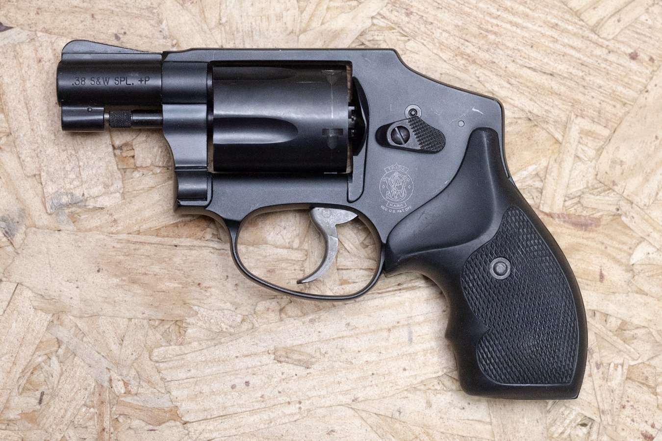 SMITH AND WESSON 442 Airweight 38 Special Police Trade-In Revolver Enclosed Hammer