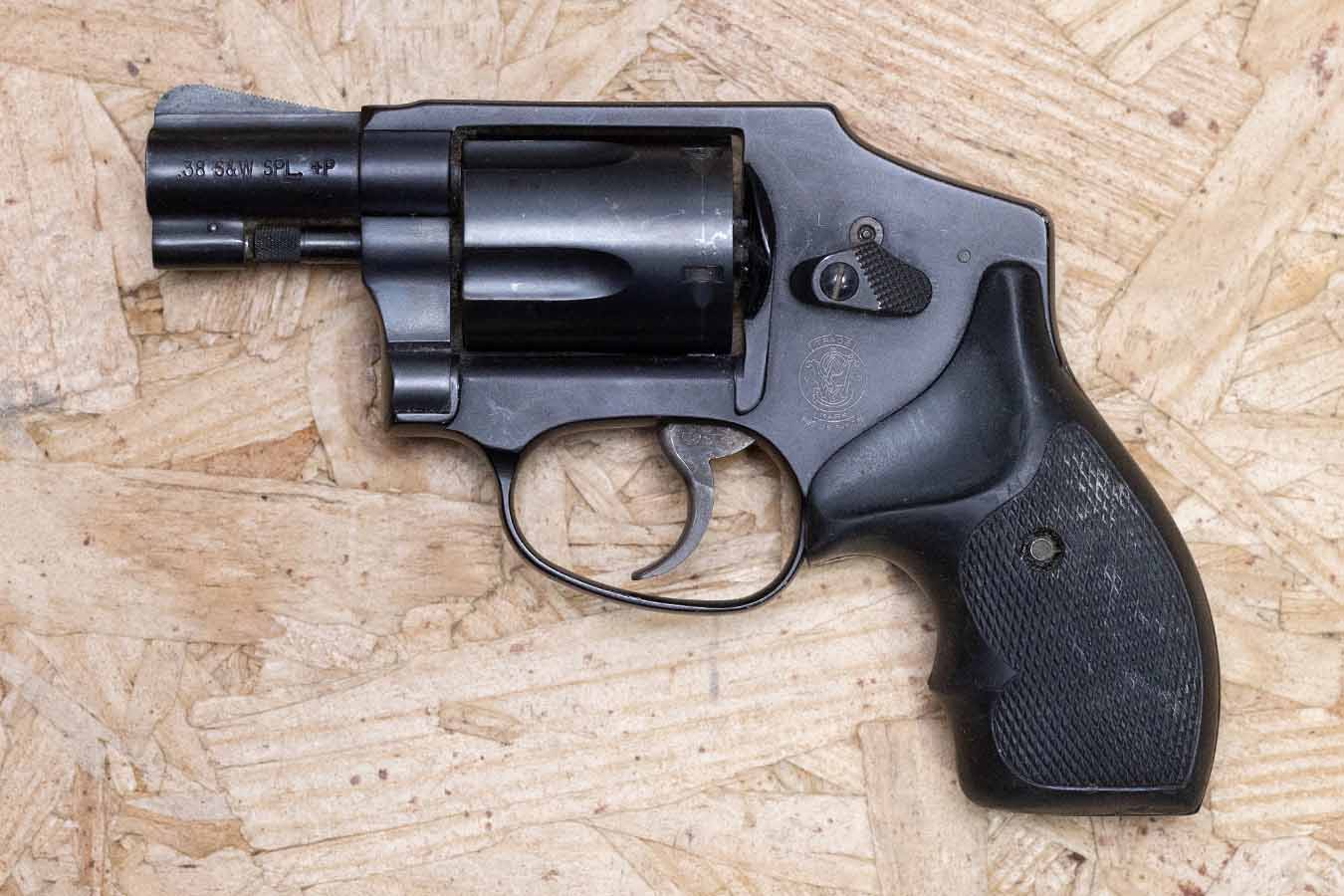 SMITH AND WESSON 442 Airweight 38 Special Police Trade-In Revolver Enclosed Hammer