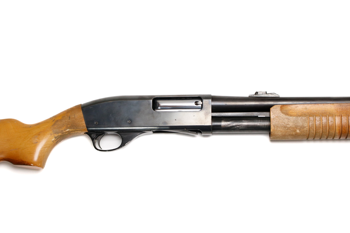 SMITH AND WESSON 3000 12GA Police Trade-In Pump Shotgun