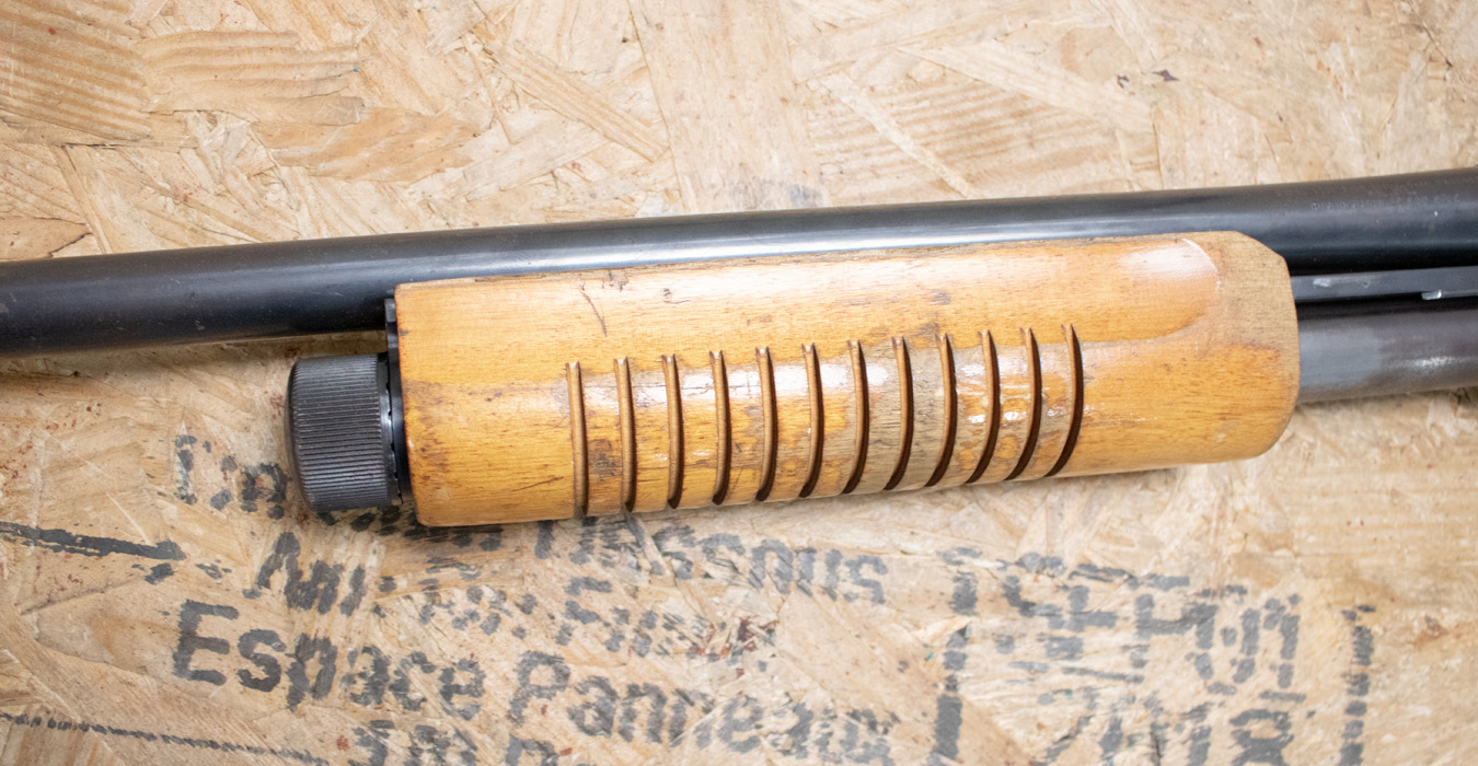 SMITH AND WESSON Model 3000 12 Gauge Pump-Action Police Trade-In Shotgun