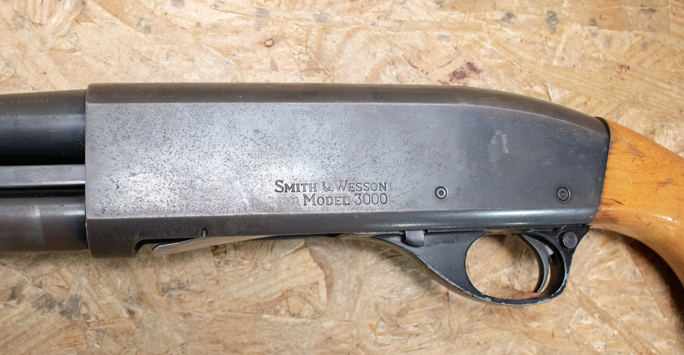 SMITH AND WESSON Model 3000 12 Gauge Pump-Action Police Trade-In Shotgun