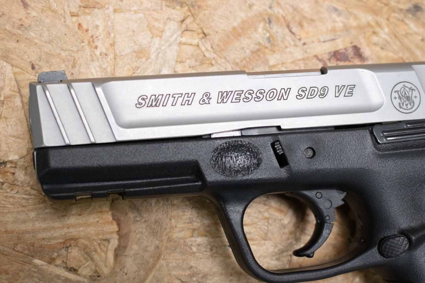 SMITH AND WESSON SD9VE 9mm Police Trade-In Pistol with Two-Tone Finish