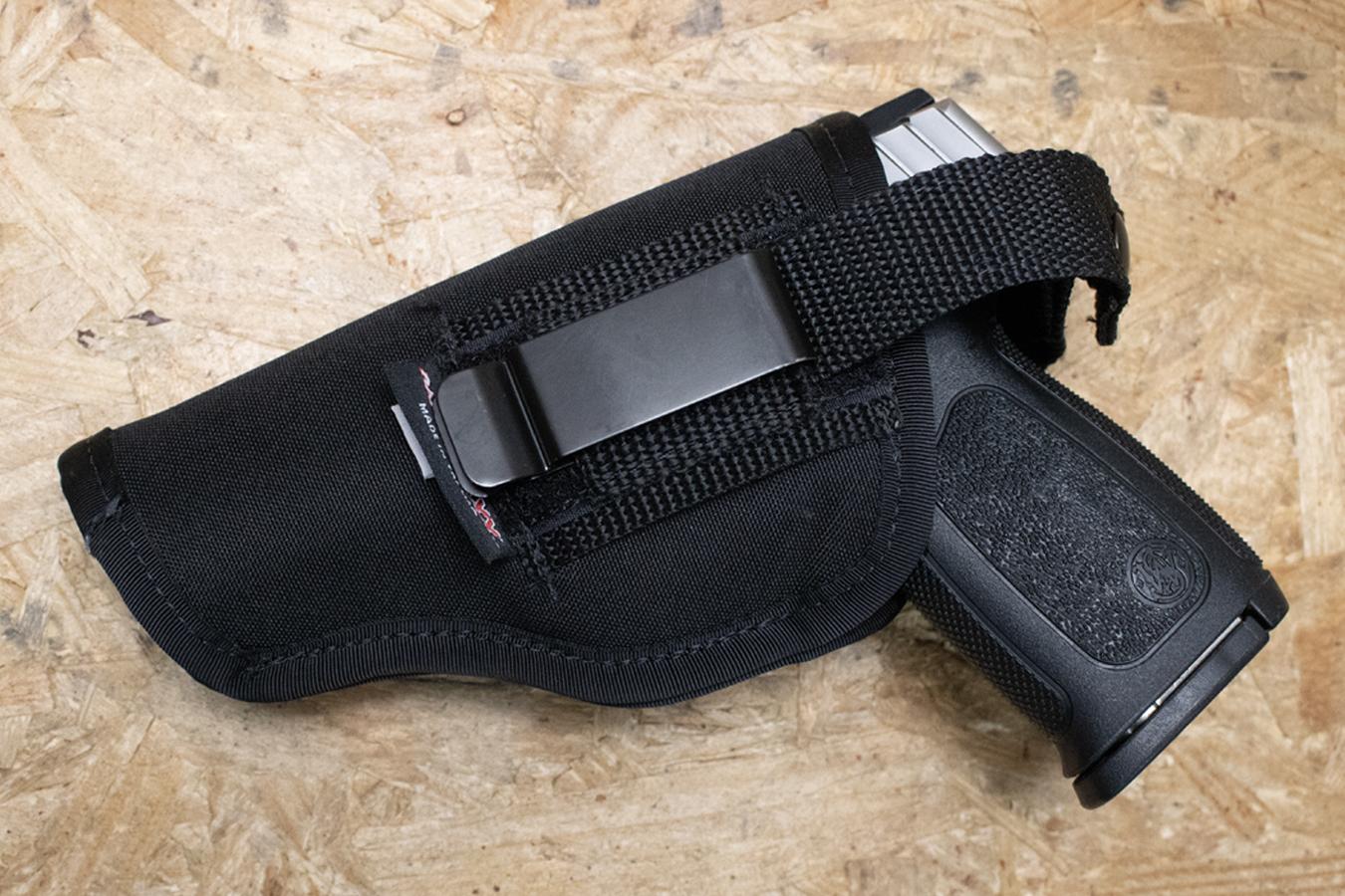 SMITH AND WESSON SD9VE 9mm Police Trade-In Pistol with Two-Tone Finish and Holster