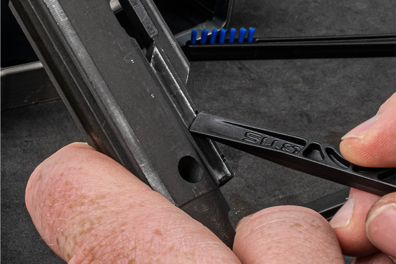 OTIS TECH Multi-Purpose Scraper/Brush Set