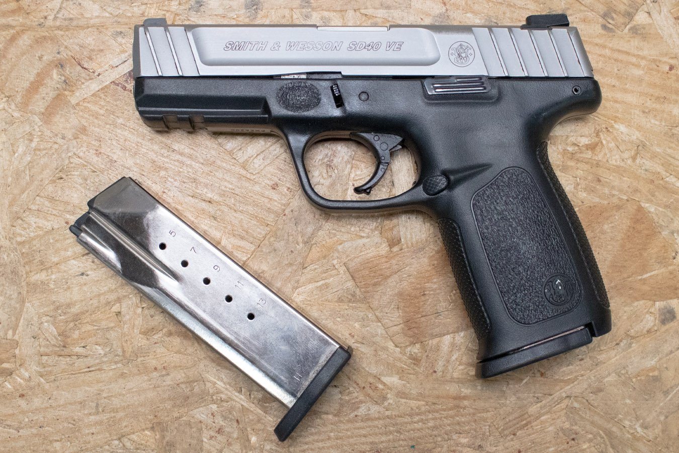 SMITH AND WESSON SD40VE 40 S&W Police Trade-In Pistol with Two Magazines