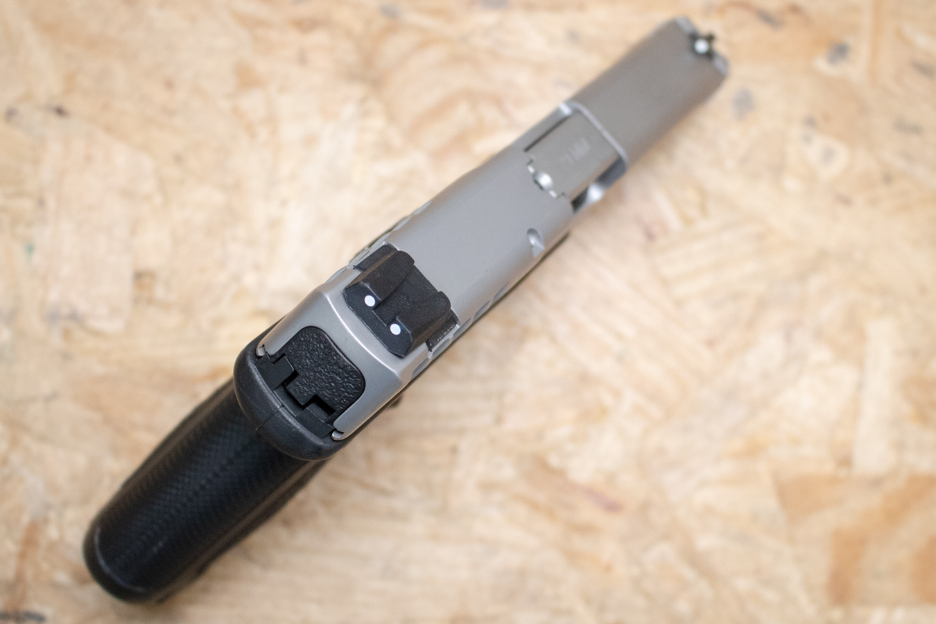 SMITH AND WESSON SD9VE 9mm Police Trade-In Pistol with Two-Tone Finish