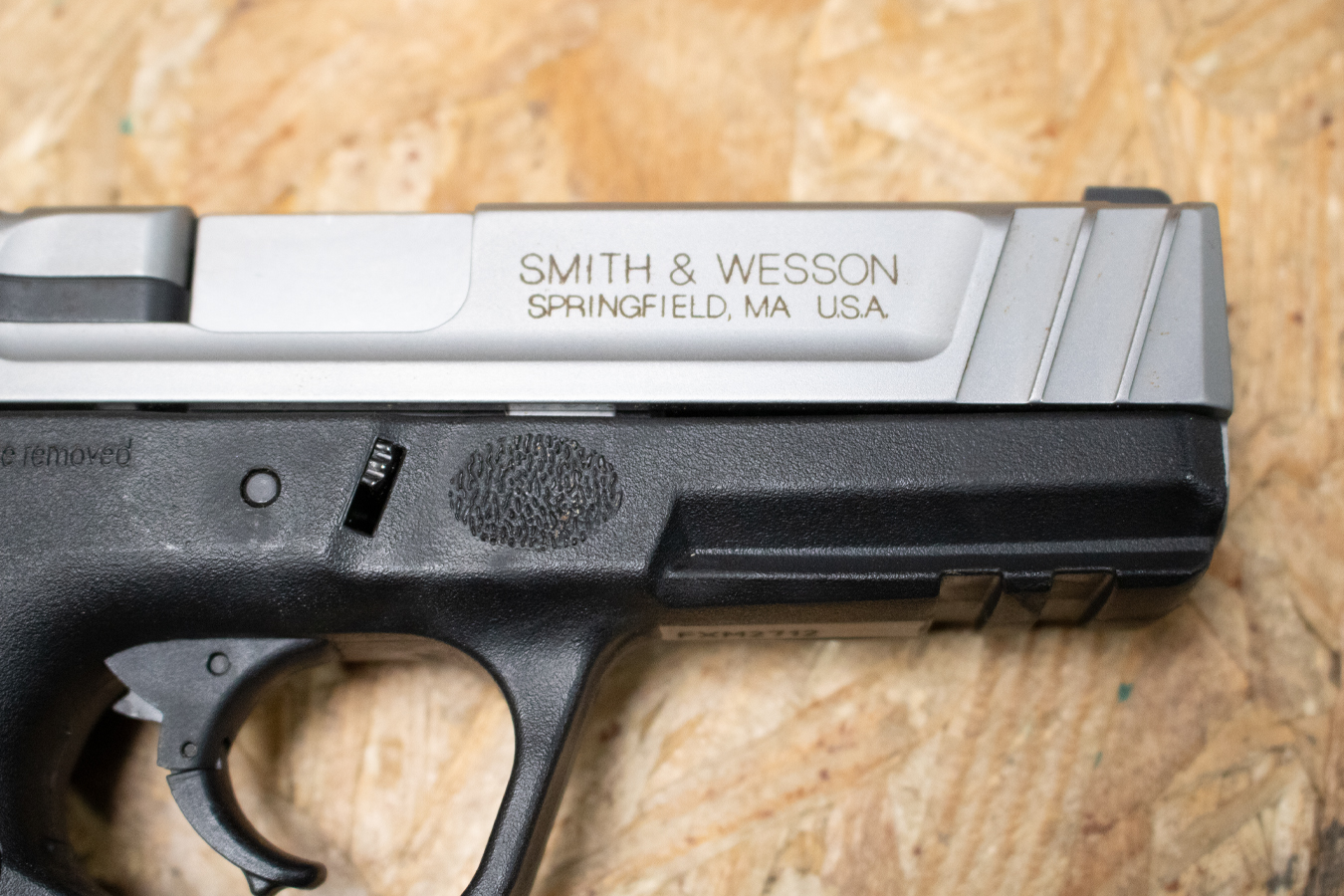SMITH AND WESSON SD9VE 9mm Police Trade-In Pistol with Two-Tone Finish