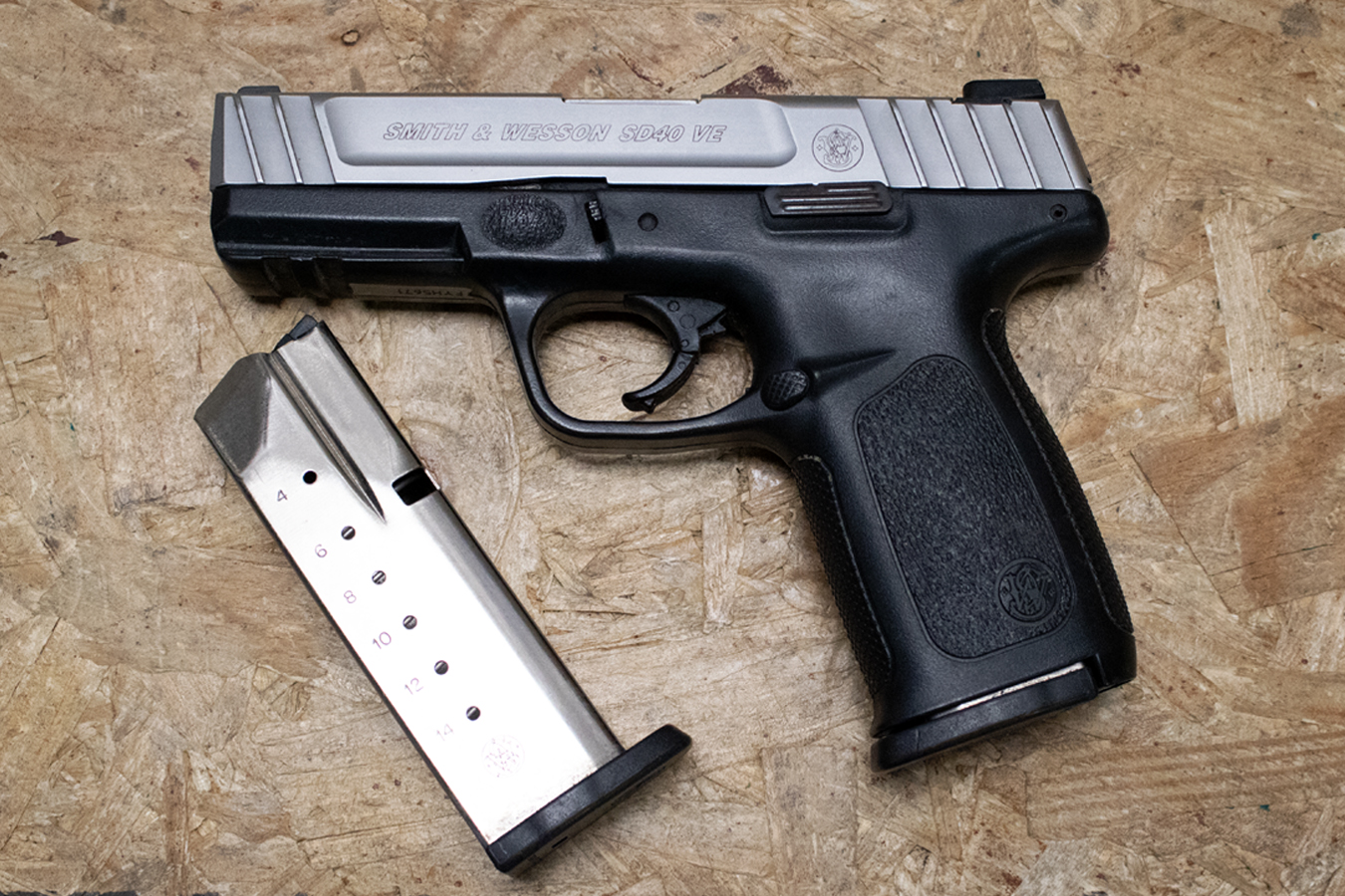 SMITH AND WESSON SD40VE 40 S&W Police Trade-In Pistol with Two Magazines