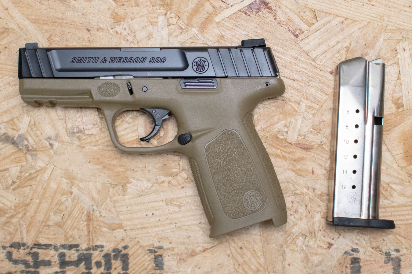 SMITH AND WESSON SD9 9mm Police Trade-In Pistol with FDE Frame