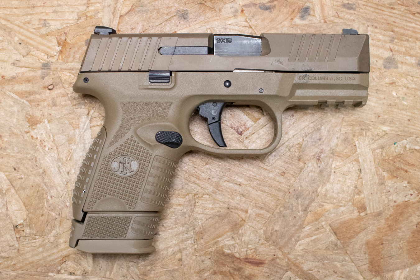FNH 509 Compact 9mm Police Trade-In Pistol with FDE Finish