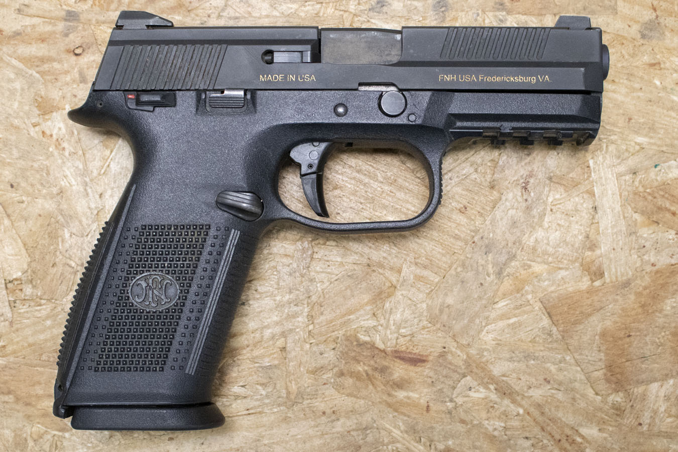 FNH FNS-9 9mm Police Trade-In Pistol with Manual Safety