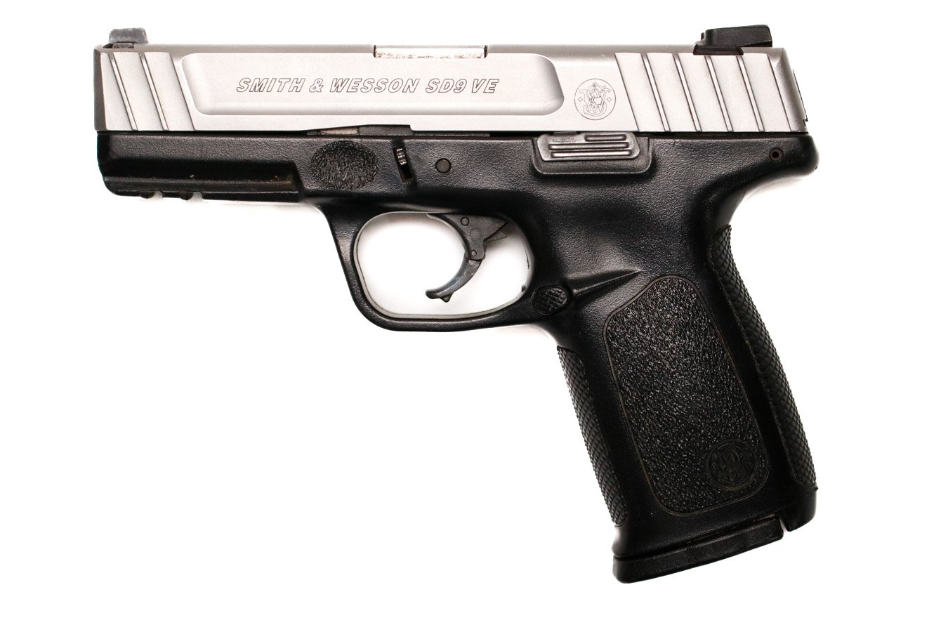 SMITH AND WESSON SD9VE 9mm Police Trade-In Pistol