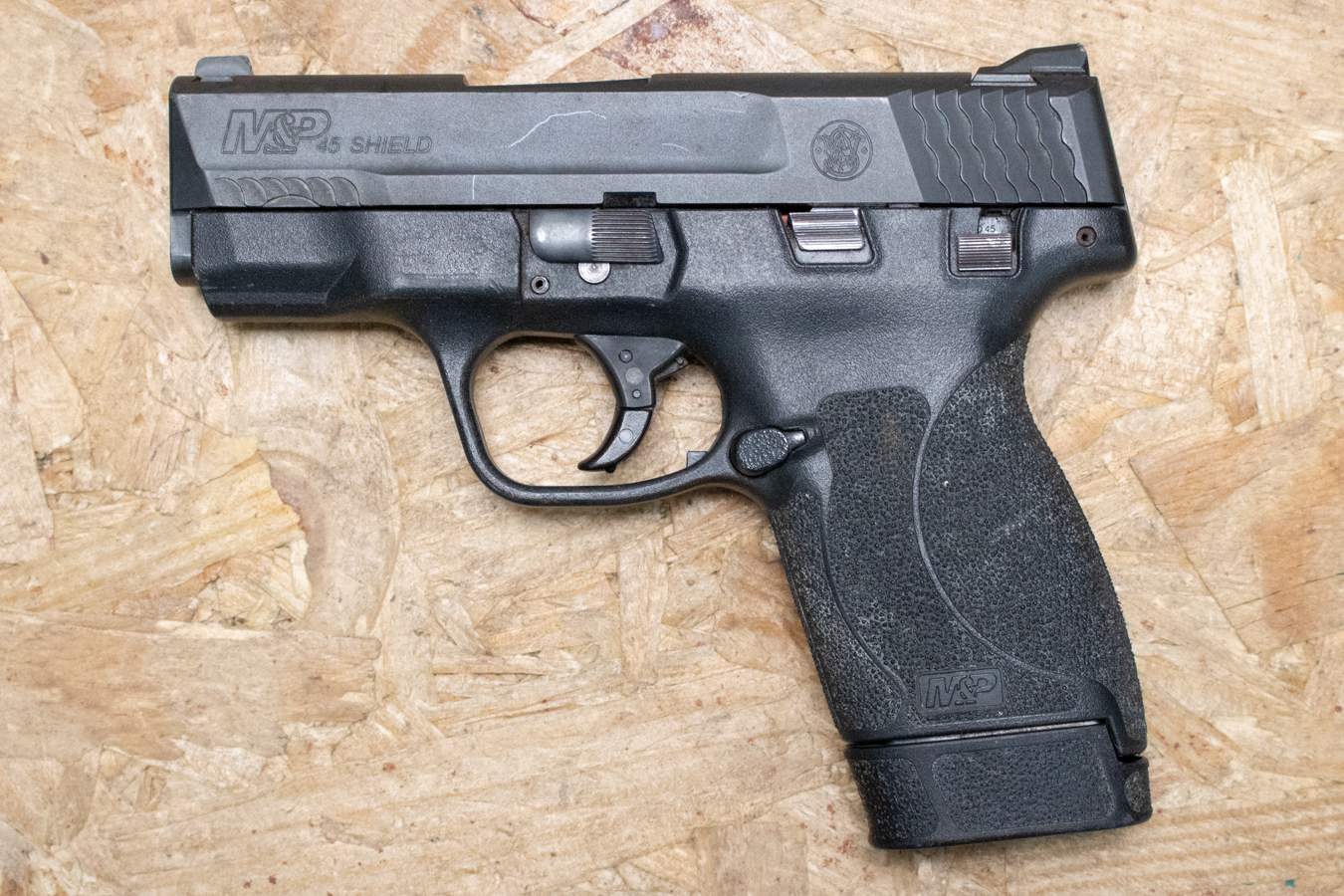 SMITH AND WESSON M&P45 Shield 45ACP Police Trade-In Pistol with Extended Mag