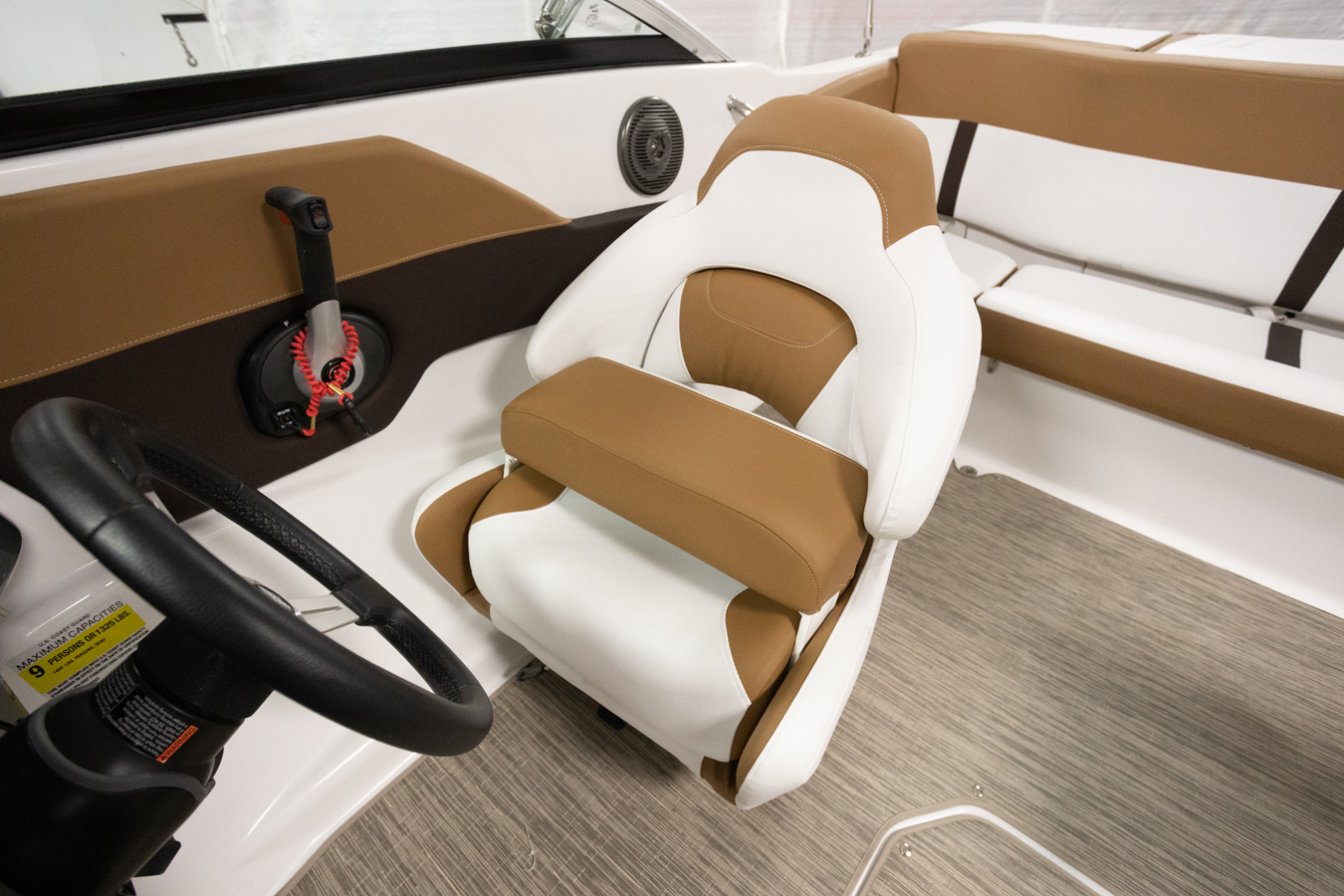 Four Winns 2021 - Horizon 190 with 4.5L 250 HP Motor