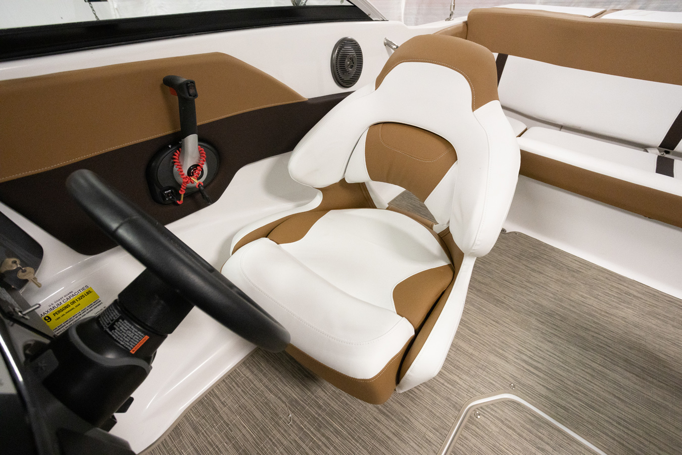 Four Winns 2021 - Horizon 190 with 4.5L 250 HP Motor