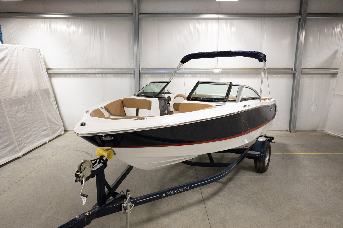 Four Winns 2021 - Horizon 190 with 4.5L 250 HP Motor