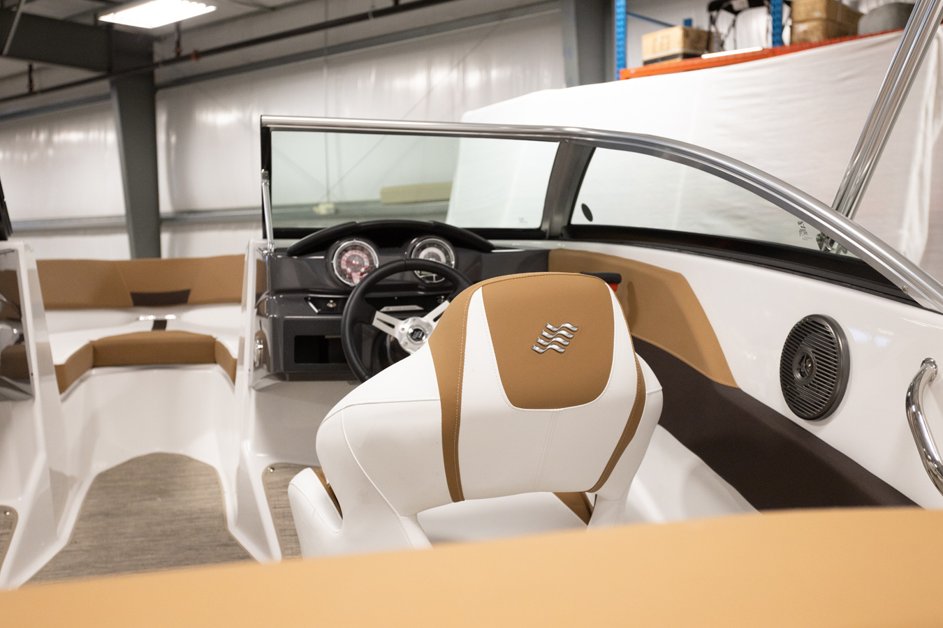 Four Winns 2021 - Horizon 190 with 4.5L 250 HP Motor
