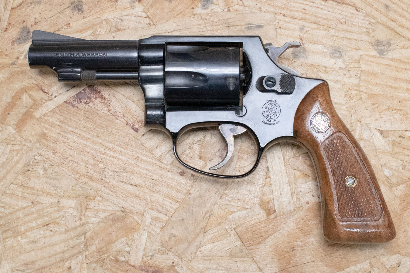 SMITH AND WESSON Model 37 Airweight 38 Special Police Trade-In Revolver
