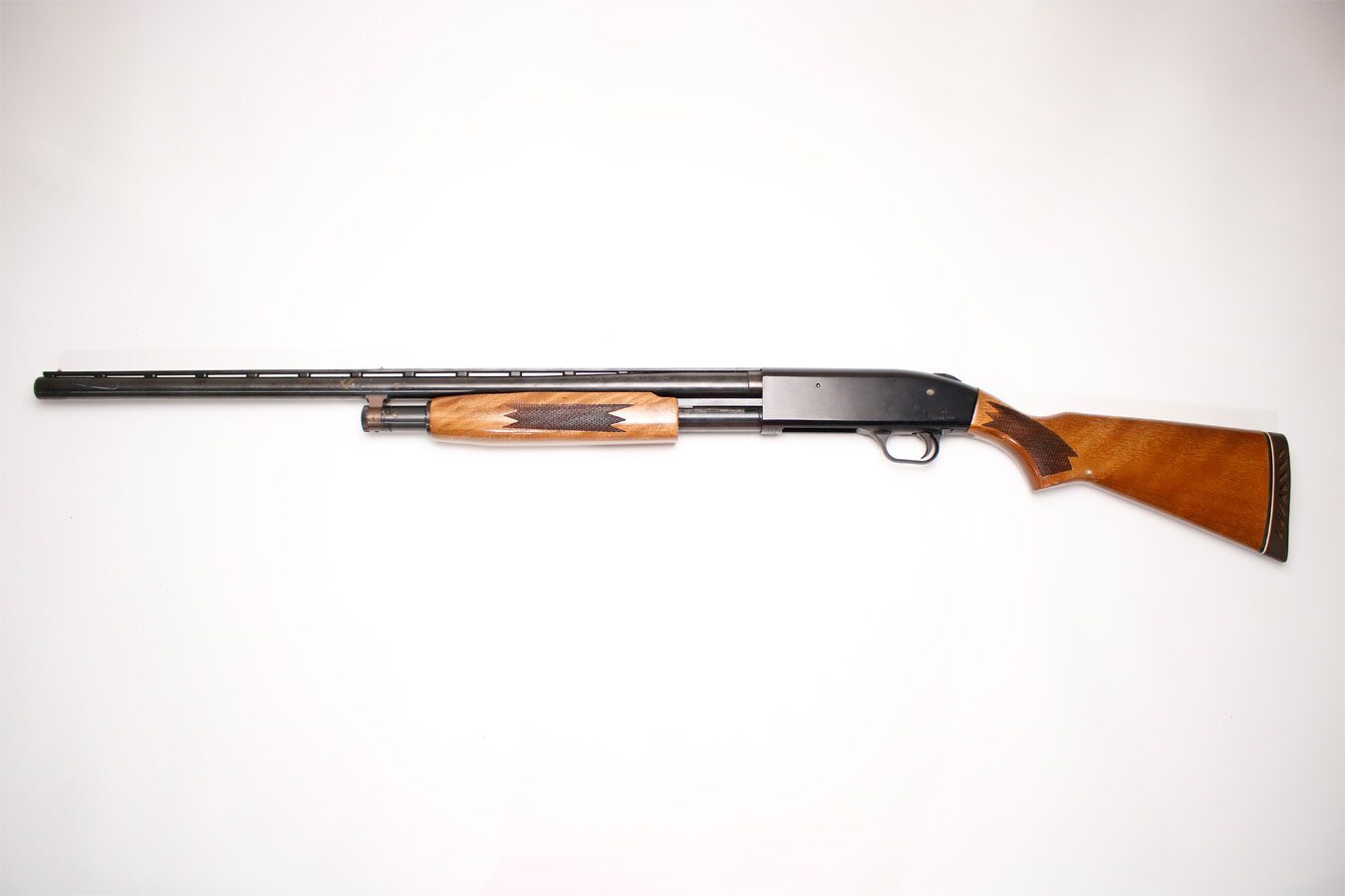 MOSSBERG 500A 12-Gauge Police Trade-in Pump-Action Shotgun
