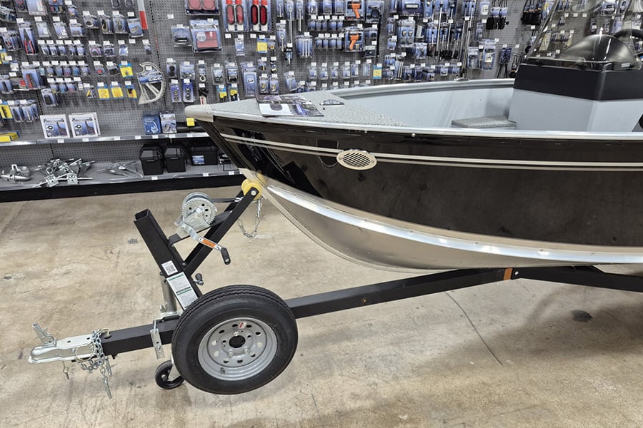 Lund 2026 1600 Fury SS with Mercury 40ELPT Outboard Engine