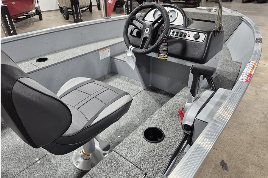 Lund 2026 1600 Fury SS with Mercury 40ELPT Outboard Engine