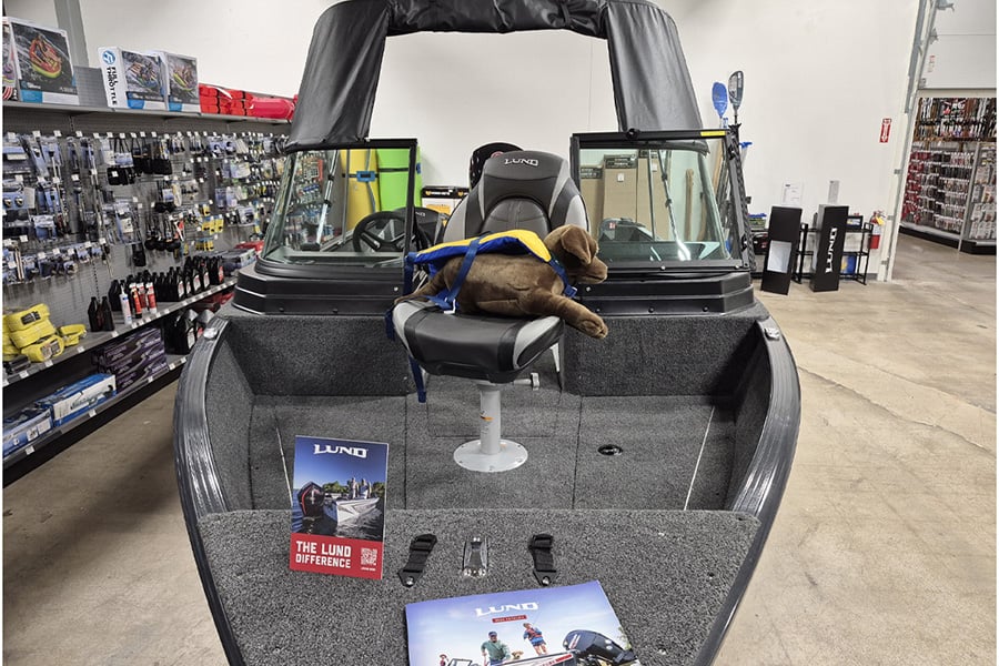 Lund 2026 1775 Adventure Sport with Mercury 115 ELPT Pro XS