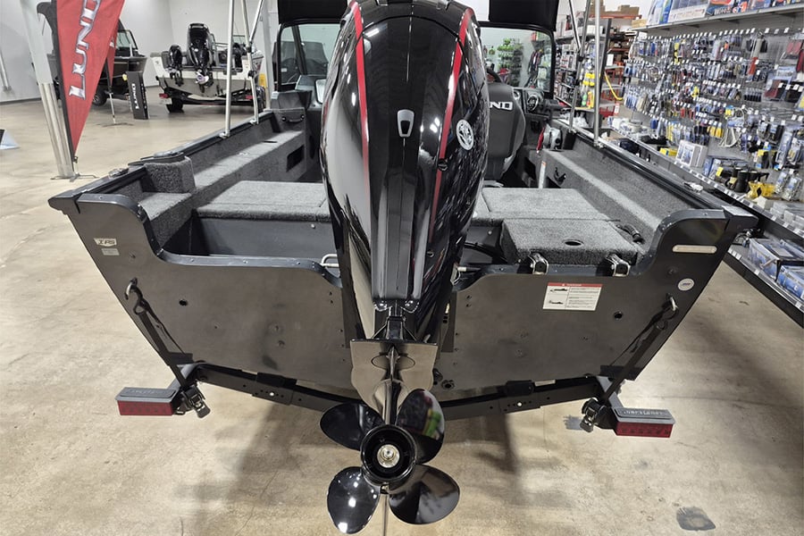 Lund 2026 1775 Adventure Sport with Mercury 115 ELPT Pro XS