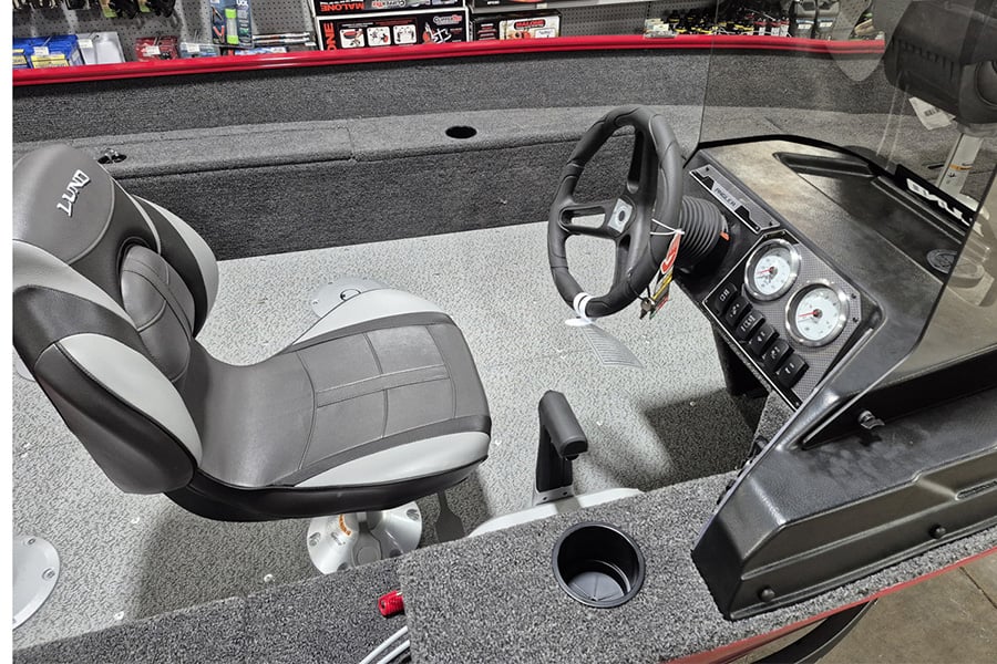 Lund 2026 1650 Angler SS with Mercury 50 ELPT Engine