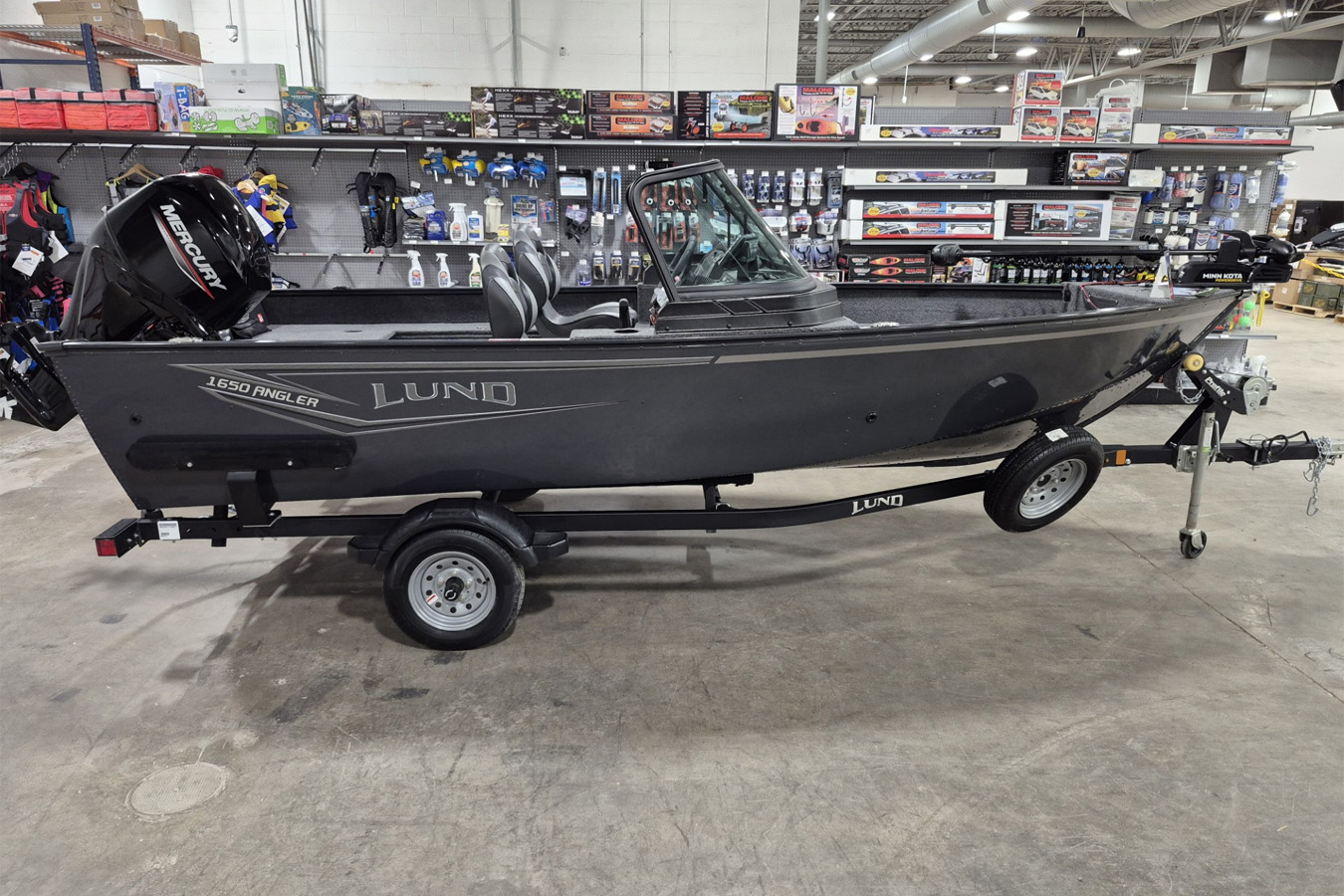 Lund 2026 1650 Angler Sport with Mercury 60 ELPT Engine