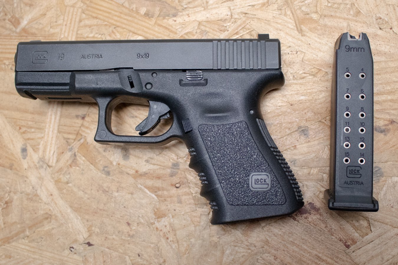 GLOCK 19 9mm Police Trade-In Pistol