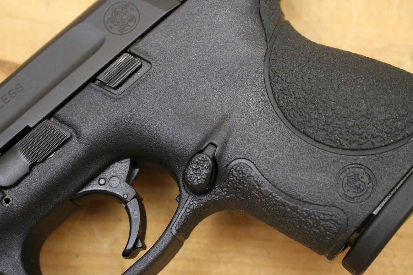Compact 40 Smith & Wesson M&P40 Compact 40 S&W Police Trade-ins (Good Condition ...