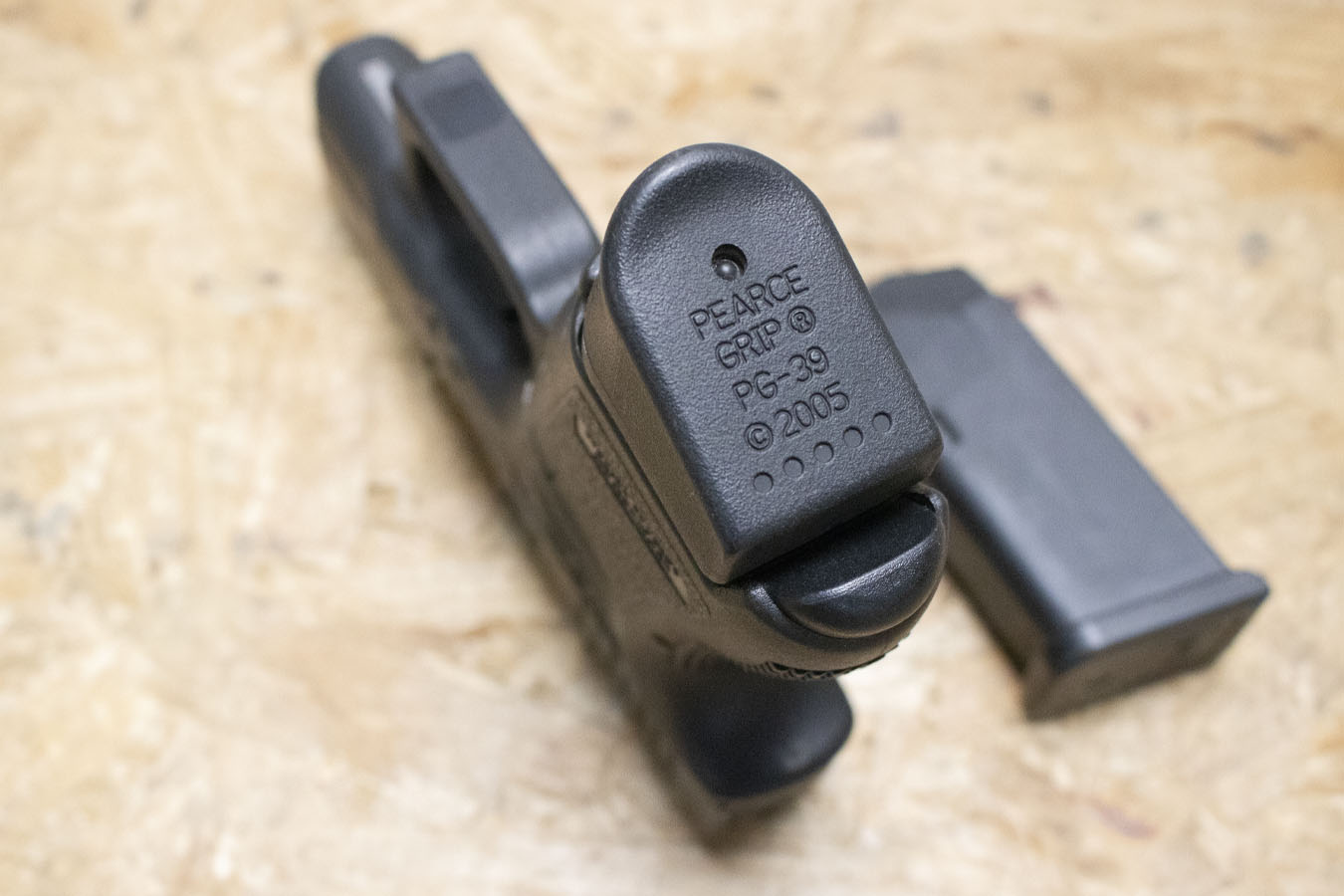 GLOCK 27 Gen3 40 S&W Police Trade-In Subcompact Pistol with Two Magazines