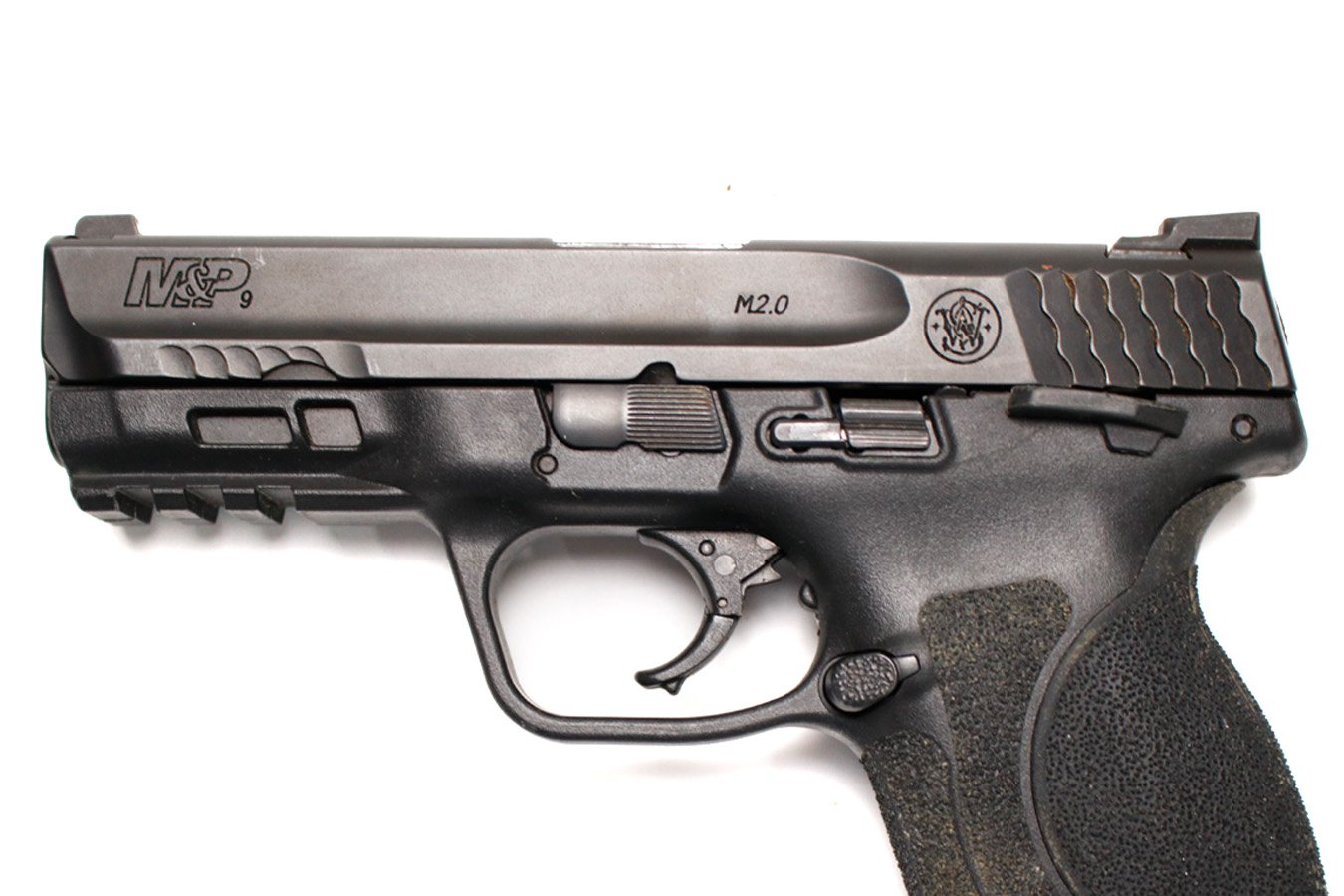 SMITH AND WESSON M&P9 M2.0 Compact 9mm Police Trade-In Pistol with Manual Safety