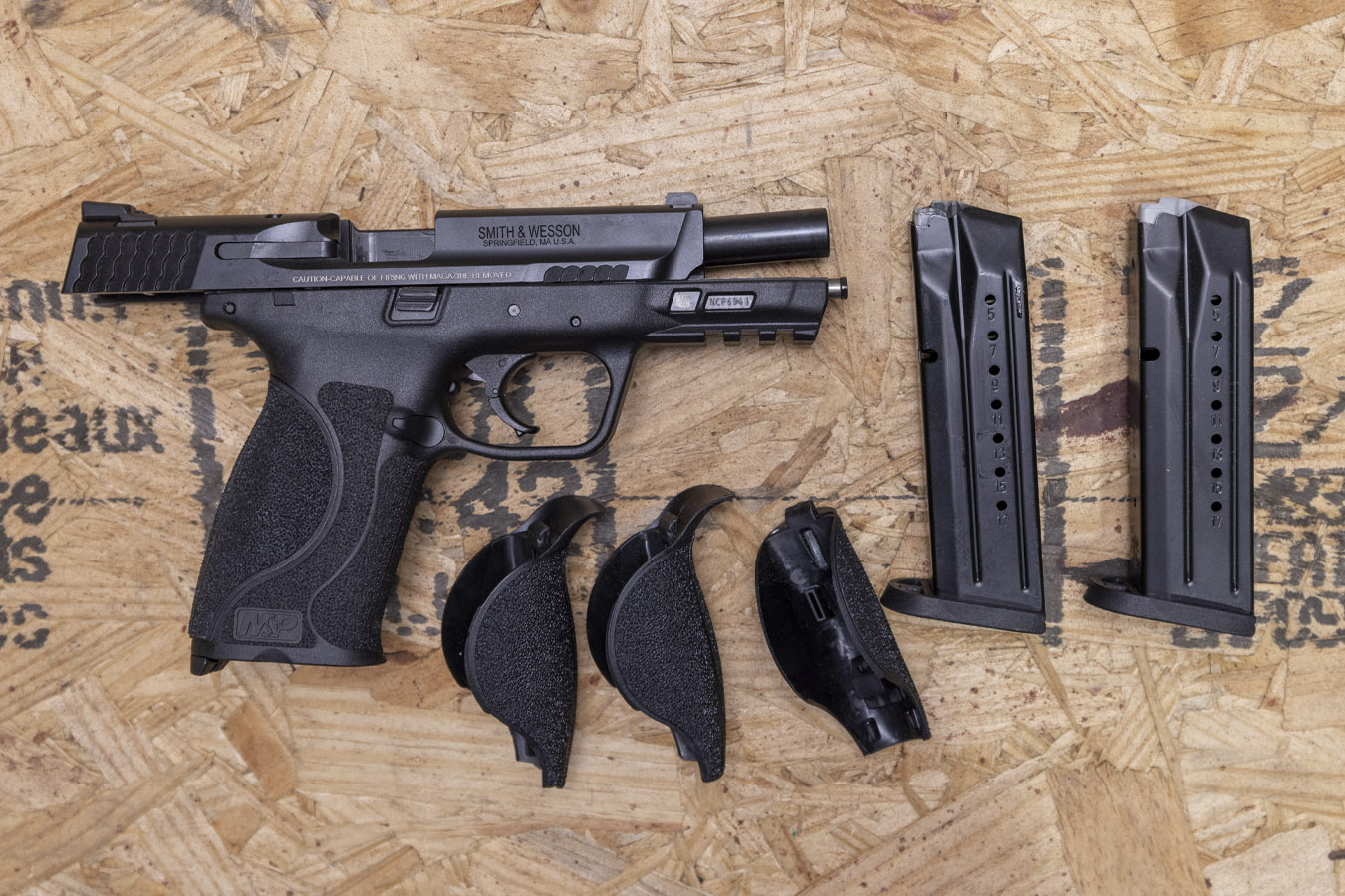 SMITH AND WESSON M&P9 M2.0 9mm Police Trade-In Pistol (No Thumb Safety)