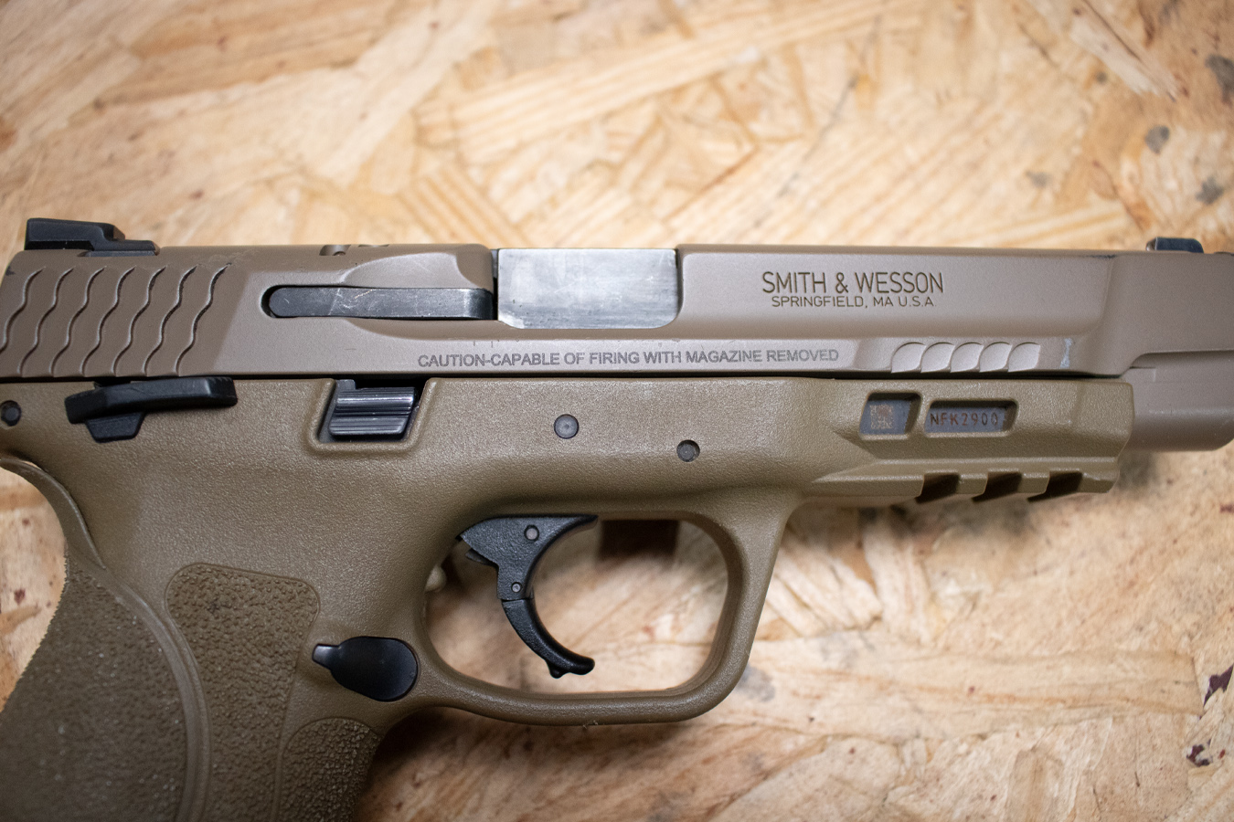 SMITH AND WESSON M&P9 M2.0 9mm Police Trade-In Pistol with FDE Finish, Manual Safety
