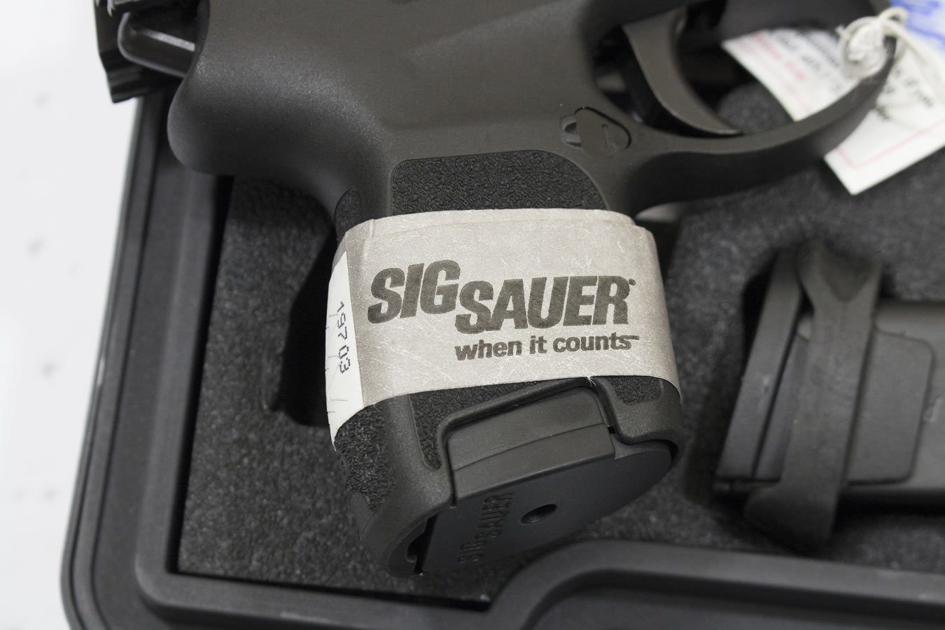 SIG SAUER P250 Subcompact 40 S&W Police Trade-ins with Night Sights and 2 Magazines (New in Box)