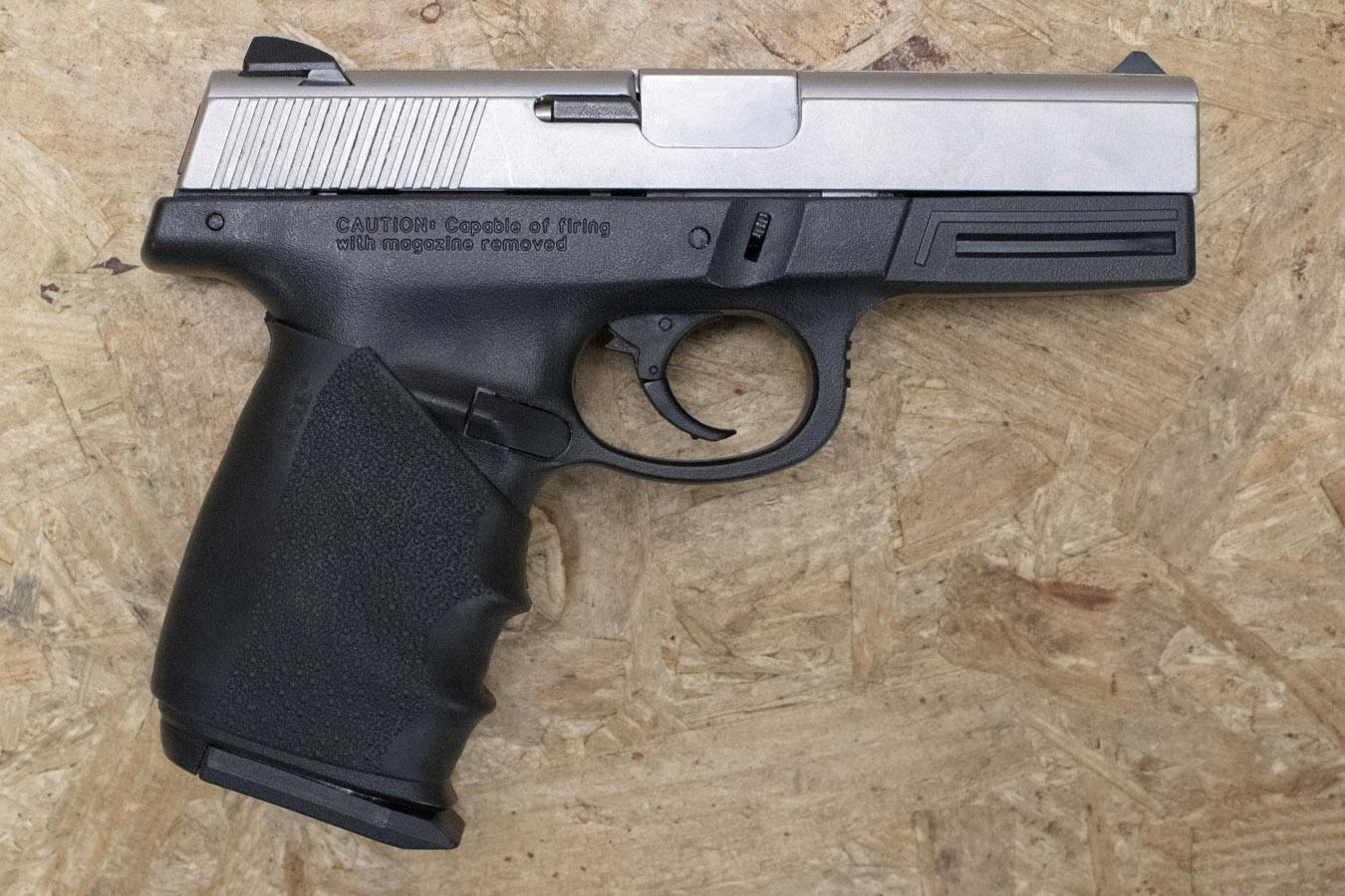 SMITH AND WESSON SW40VE 40 S&W Police Trade-In Pistol with Hogue Grips