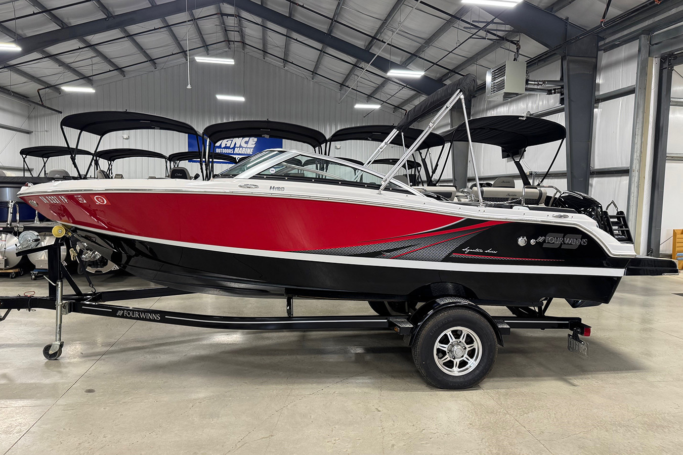 Four Winns 2016 H190 Signature Series with Mercruiser 4.3L V6 220HP