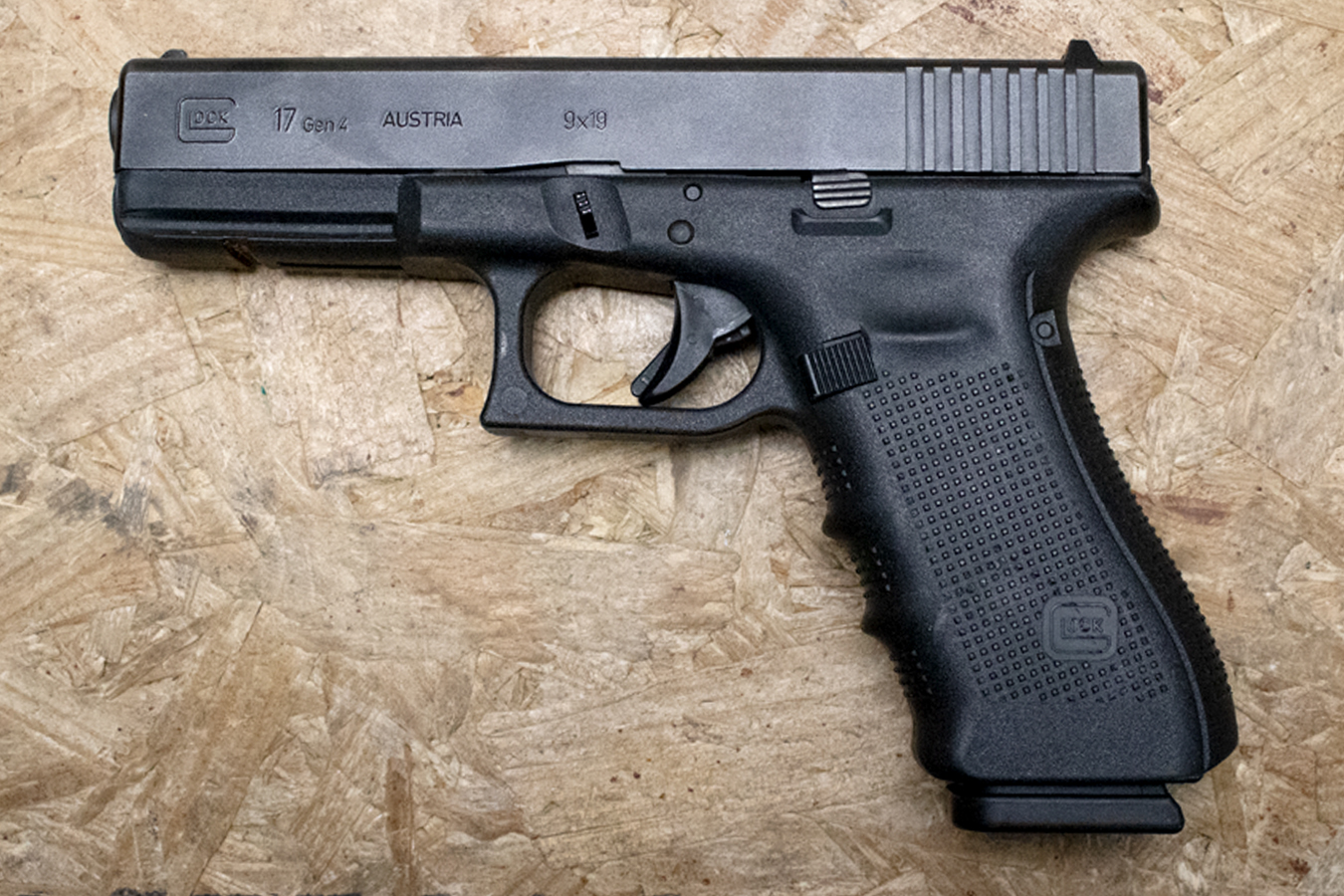 GLOCK 17 Gen4 9mm Police Trade-in Pistol