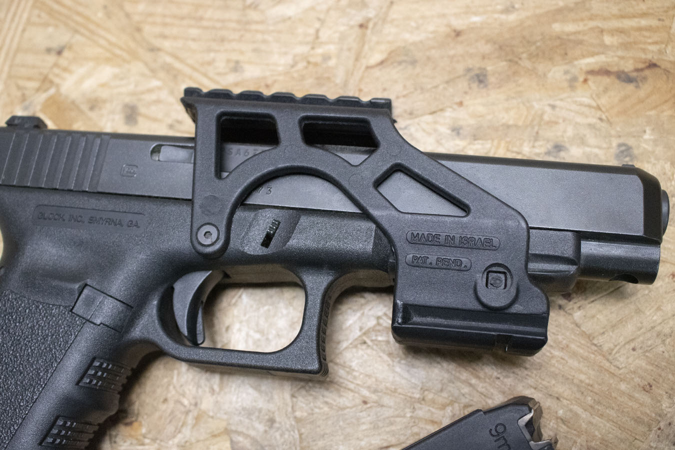 GLOCK 34 9mm Police Trade-In Pistol with Three Magazines, Optic Mount, and Flared Magwell