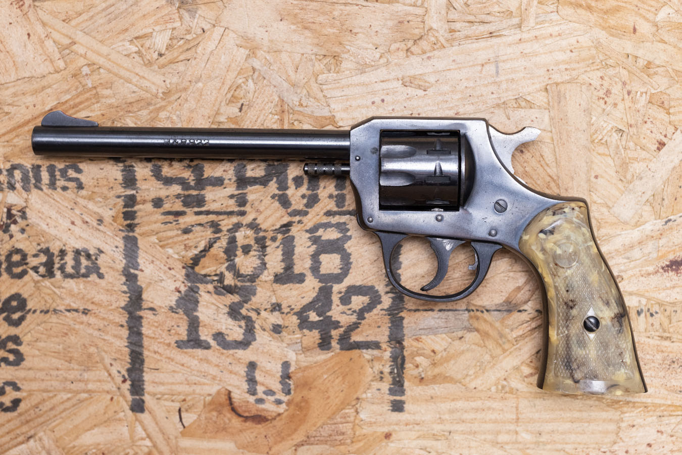 H AND R 922 .22LR Police Trade-In Revolver