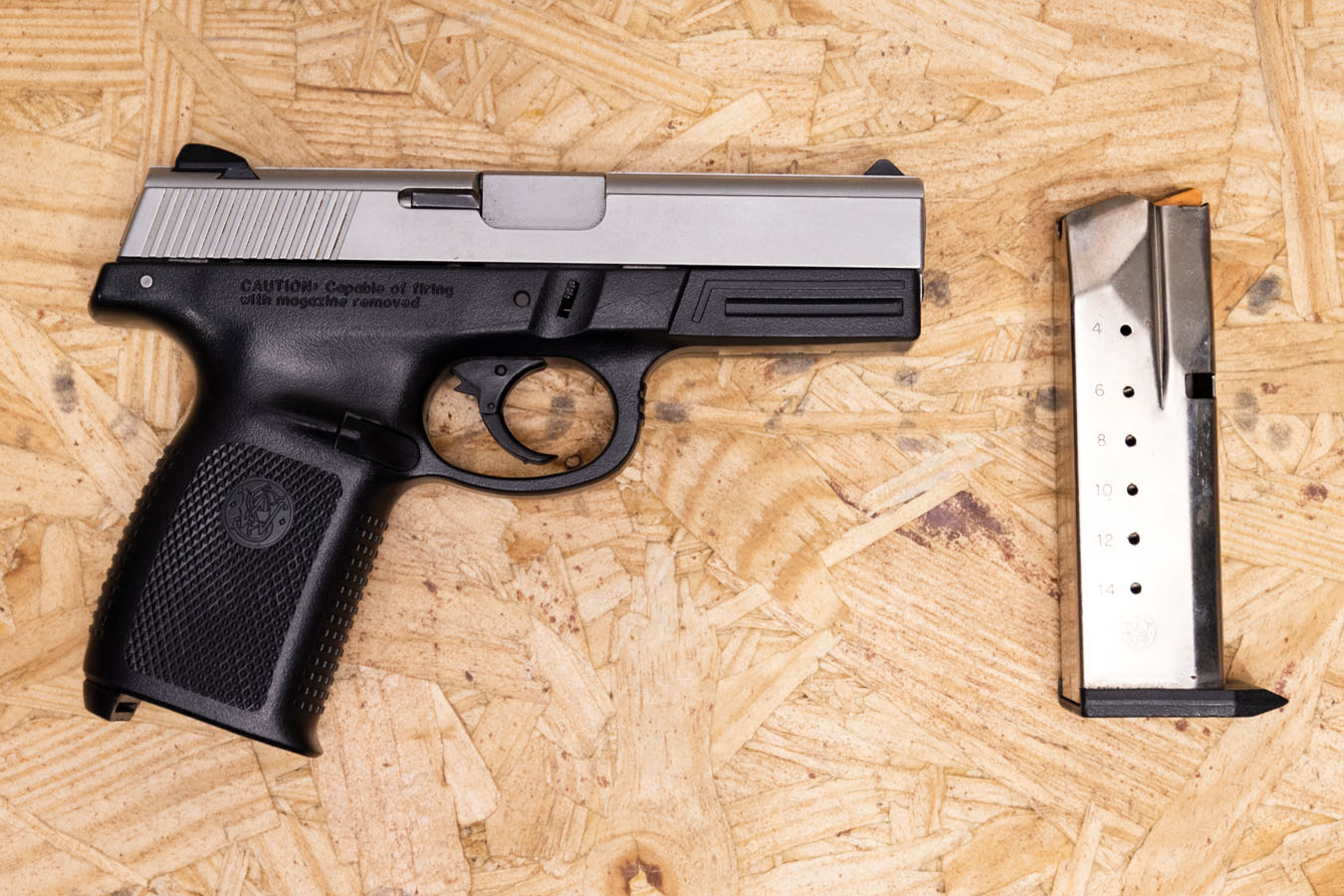 SMITH AND WESSON SW40VE 40 S&W Police Trade-In Pistol Striker Fired