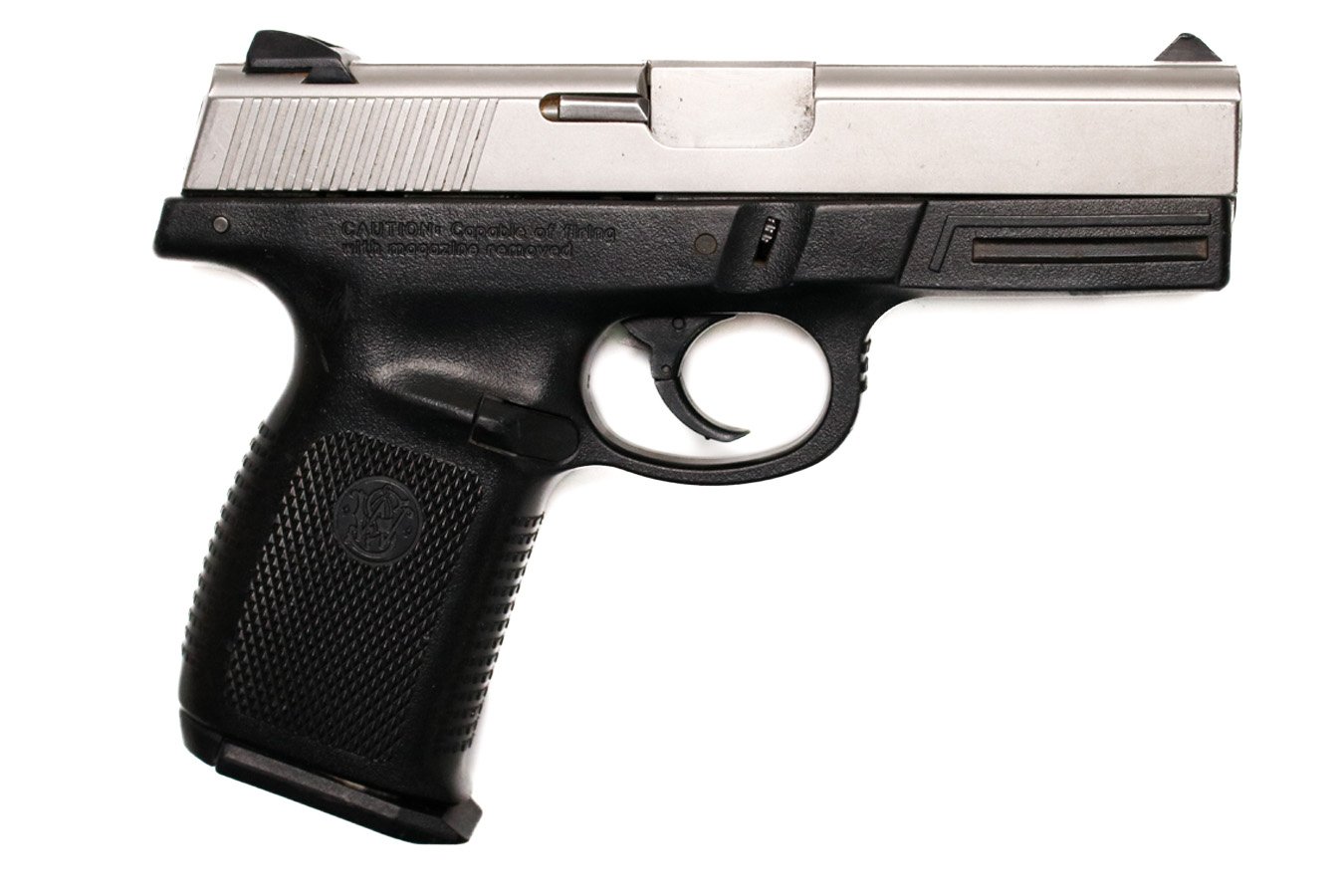 SMITH AND WESSON SW40VE 40 S&W Police Trade-In Pistol