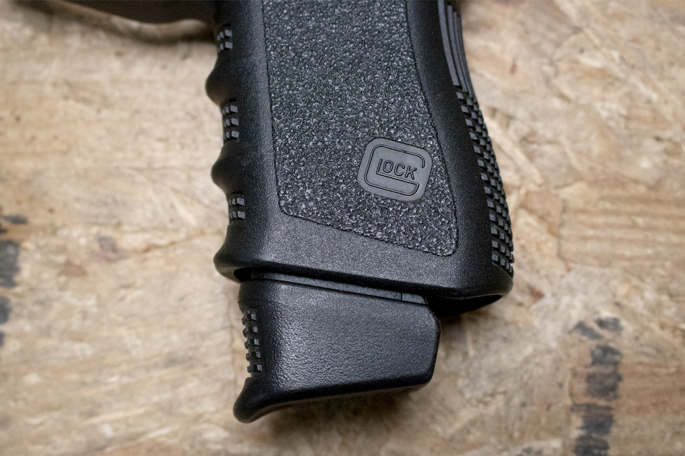 GLOCK 23 40 S&W Police Trade-In Pistol with Extended Mag