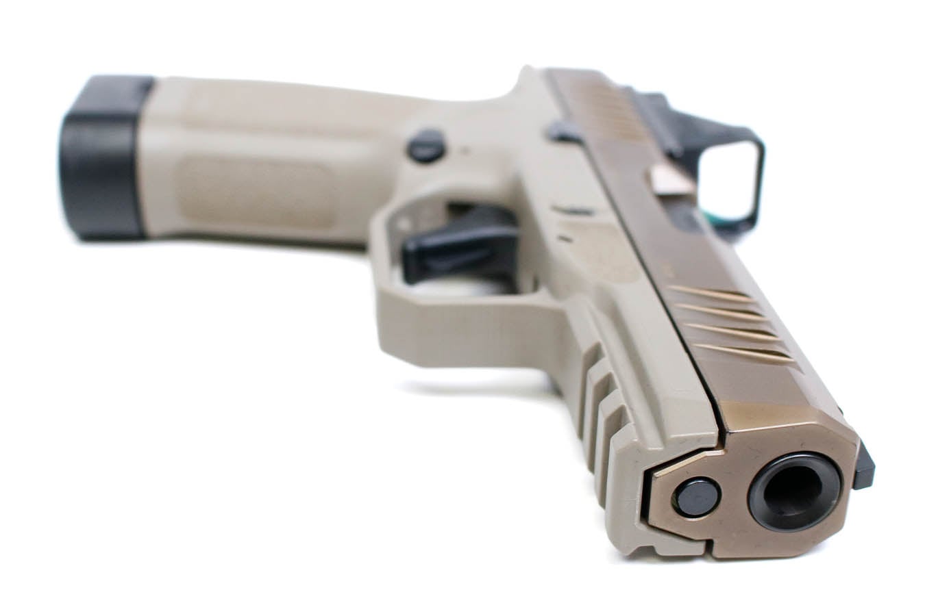 Rost Martin RM1C 9mm FDE/Mojave Pistol with Viridian RFX-11 Green Dot, Four Mags and Savior Bag