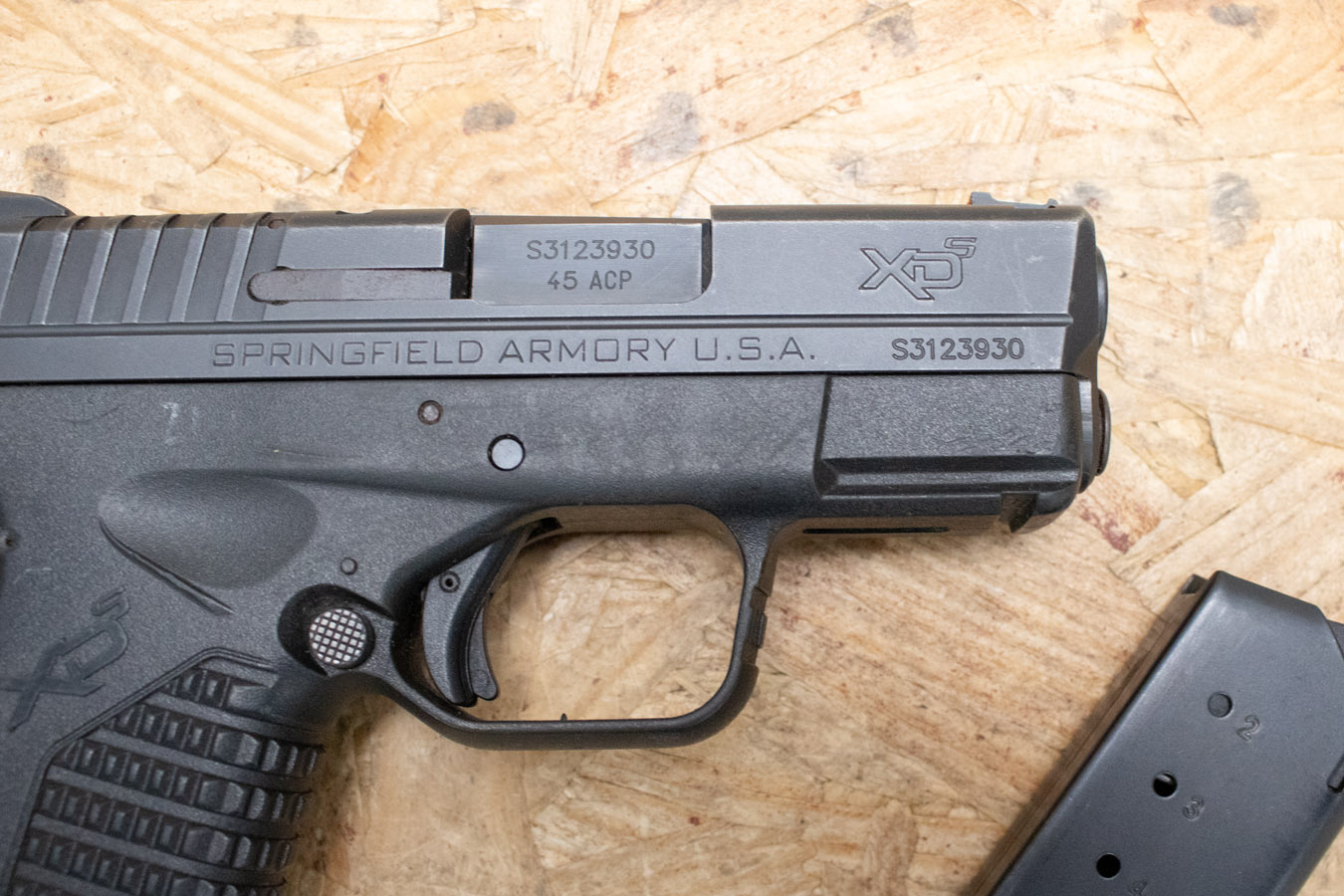 SPRINGFIELD XDS-45 45 ACP Police Trade-In Pistol with Extended Magazine
