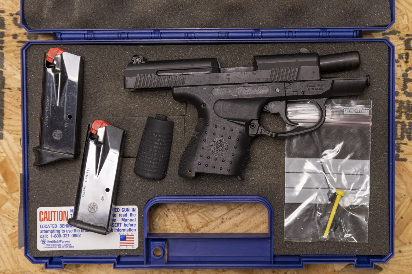 SMITH AND WESSON SW99 .40 S&W Police Trade-In Pistol with Original Case