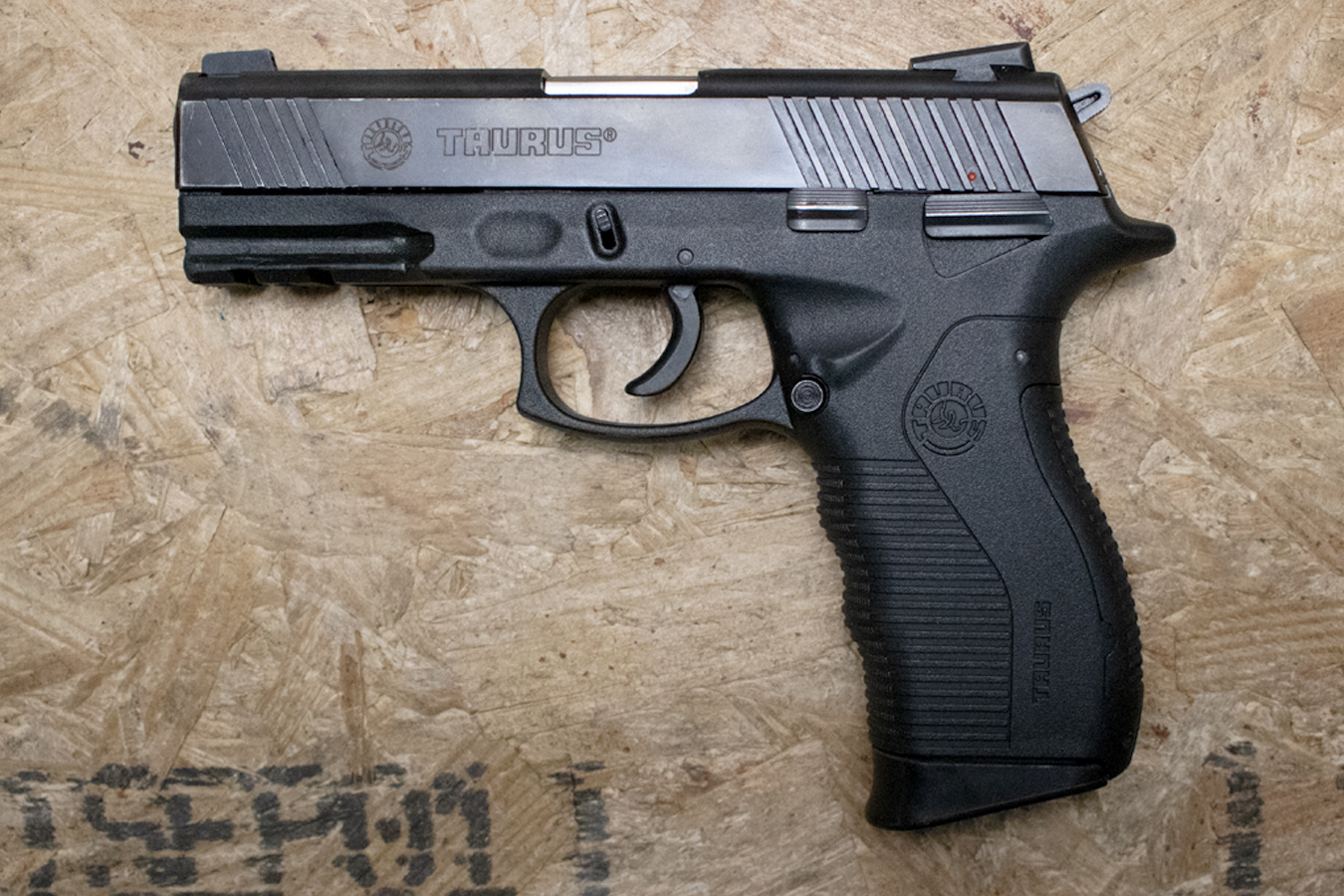 TAURUS PT840 40 S&W Police Trade-in Pistol