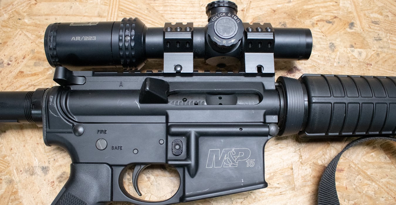 SMITH AND WESSON M&P-15 5.56mm Police Trade-In Rifle with Scope and Sling (Magazine Not Included)